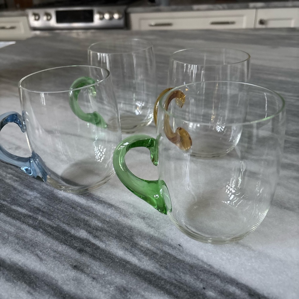 Set a four multicoloured handled vintage 1950s tea mugs MCM mad man style